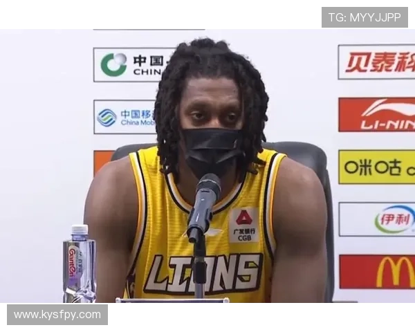 小琼斯专注比赛不受裁判判罚影响 坚持做好自己该做的事